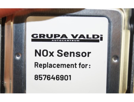 BMW 1/2/X5/X6 2.0 3.0 D 857646901 2013 R. - NOx Sensor